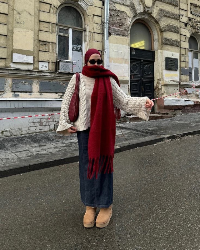 سكارف شتوي احمر
