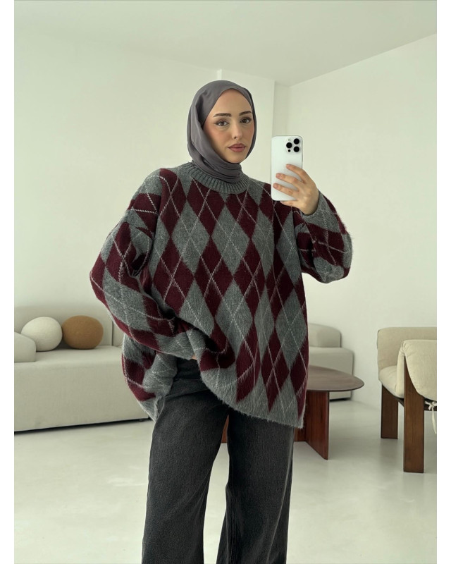 بلوزة شتوية مقلمة باللون البيرغندي و السكني 