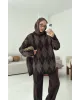 بلوزة شتوية مقلمة بالوان القهوة 