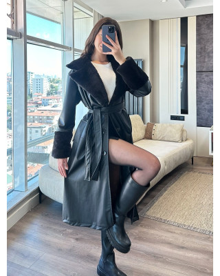 جاكيت جلد اسود باكمام وقبة فرو جاكيت جلد اسود باكمام وقبة فرو