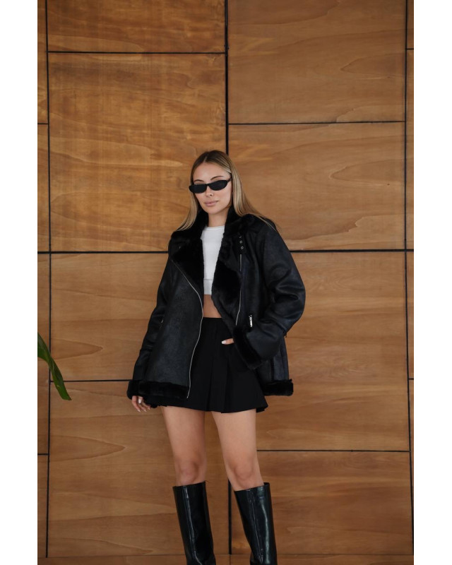 جاكيت جلد مبطن فرو - اسود جاكيت جلد مبطن فرو - اسود