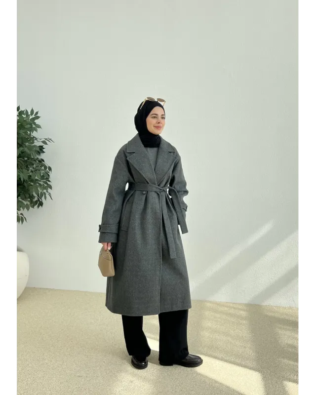 جاكيت جوخ مبطن مع حزام - سكني غامق جاكيت جوخ مبطن مع حزام - سكني غامق