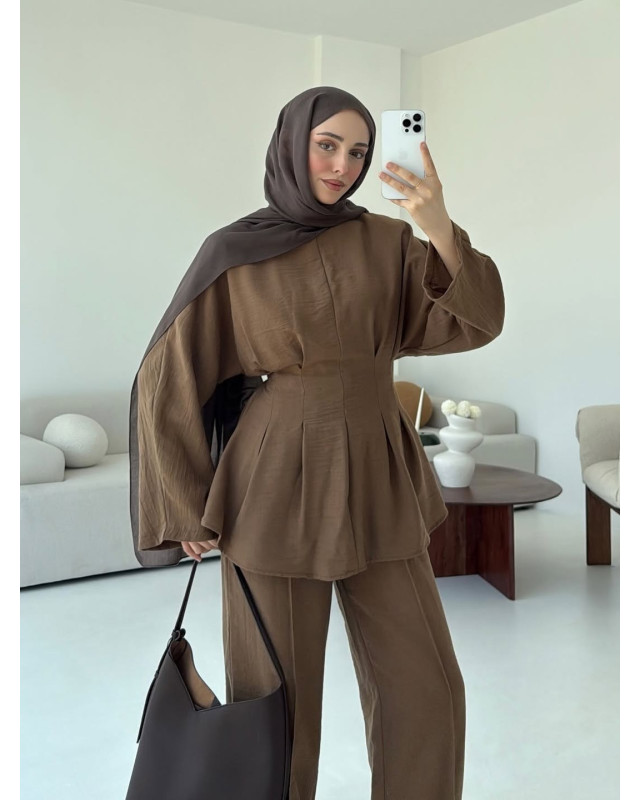 طقم قميص مخصر مع حزام و بنطلون - بني 