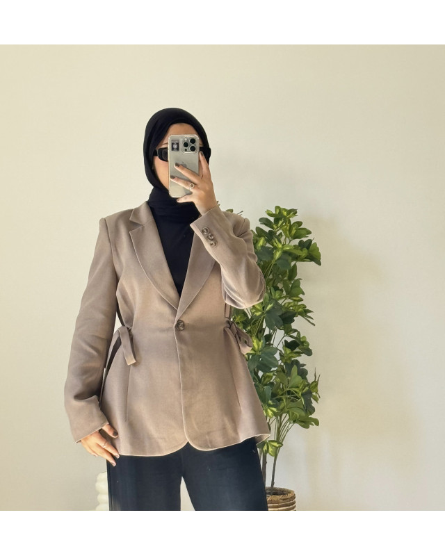بليزر تركي مبطن مخصر - بيج بليزر تركي مبطن مخصر - بيج