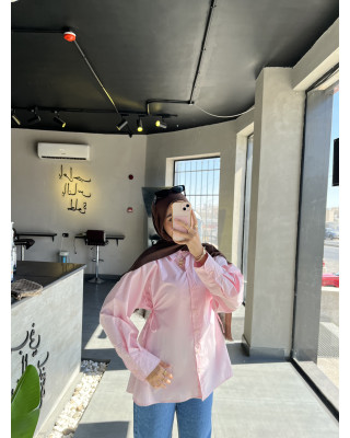 قميص زهري سادة - بتخصّر بربطات صغيرة قميص زهري سادة - بتخصّر بربطات صغيرة