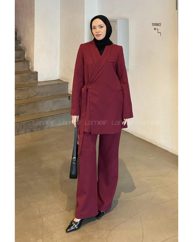 طقم رسمي بربطة جانبية - خمري