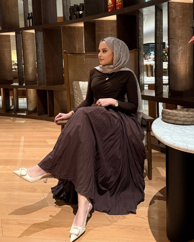 تنورة ترند غير مبطنة- بني تنورة ترند غير مبطنة- بني