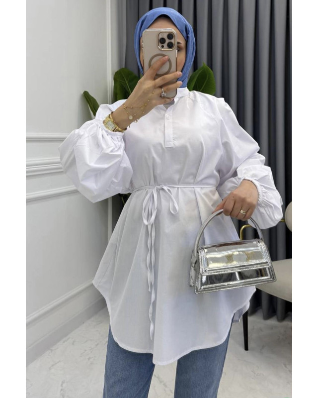قميص ابيض مع حزام قميص ابيض مع حزام