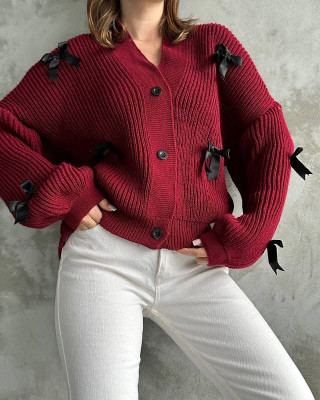 جاكيت صوف مع ببيونات - خمري