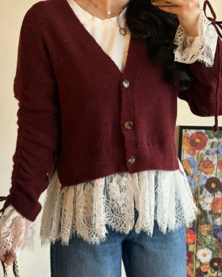 توبات وبلوزات | Tops & Blouses