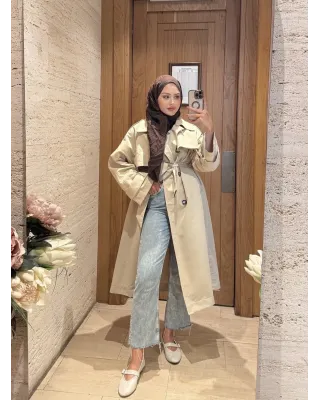 ترانشكوت مع حزام - بيج فاتح ترانشكوت مع حزام - بيج فاتح