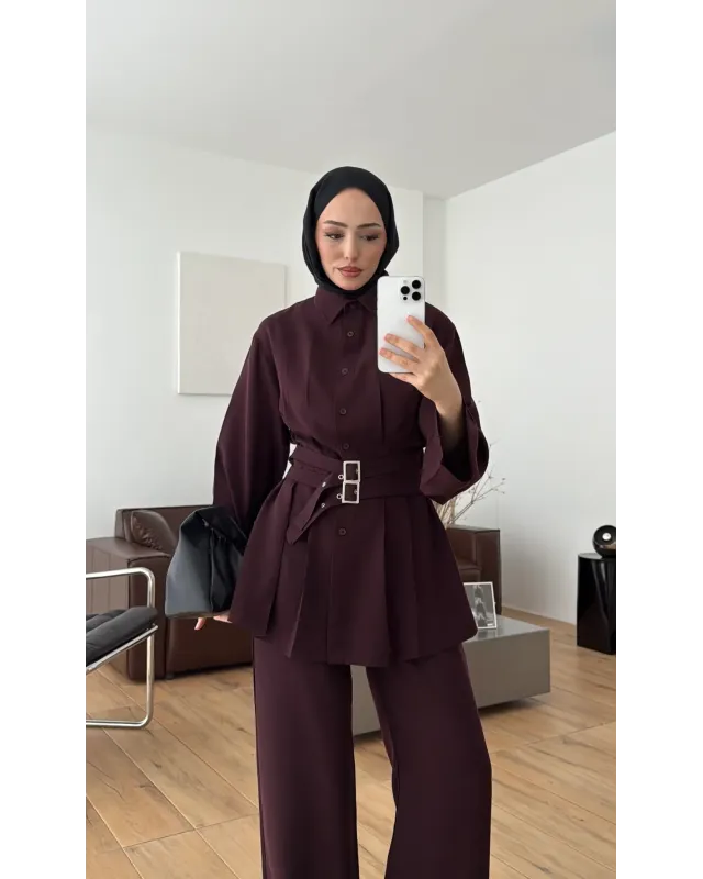 طقم تركي قطعتين بموديل حزامين عالخصر - توتي غامق طقم تركي قطعتين بموديل حزامين عالخصر - توتي غامق