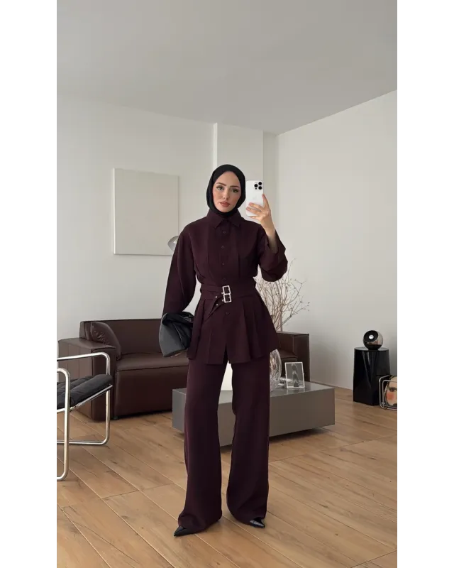 طقم تركي قطعتين بموديل حزامين عالخصر - توتي غامق طقم تركي قطعتين بموديل حزامين عالخصر - توتي غامق