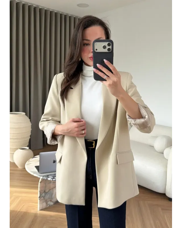 بليزر مبطن بأكمام مقلمة - بيج