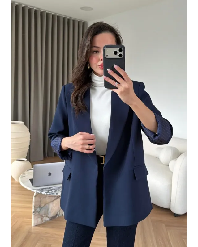 بليزر مبطن بأكمام مقلمة - كحلي بليزر مبطن بأكمام مقلمة - كحلي