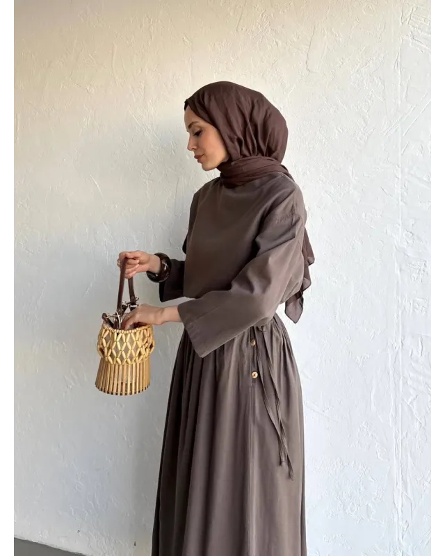 طقم تنورة وقميص - بني