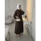 طقم قميص و تنورة بإكسسوار ذهبي جانبي - بني