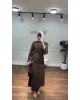 طقم قميص و تنورة بإكسسوار ذهبي جانبي - بني