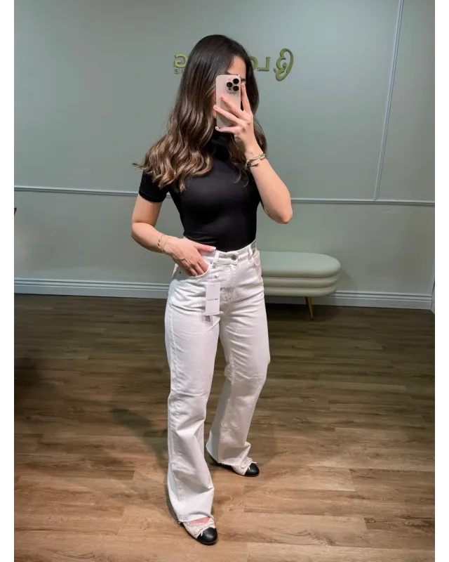 High-Waisted Wide-Leg White Jeans