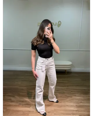 High-Waisted Wide-Leg White Jeans
