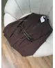 بليزر بني غامق بحزامين جلد