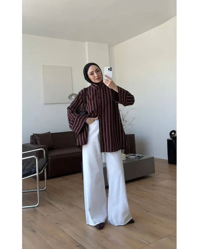 قميص مخطط مع حزام رفيع - خمري