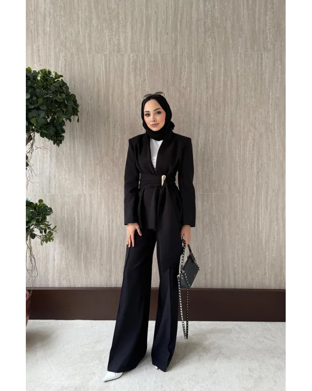 Timeless Elegance Set – Black