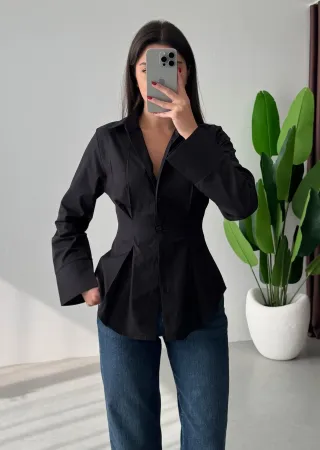 Pleated Waist Shirt – Black Color