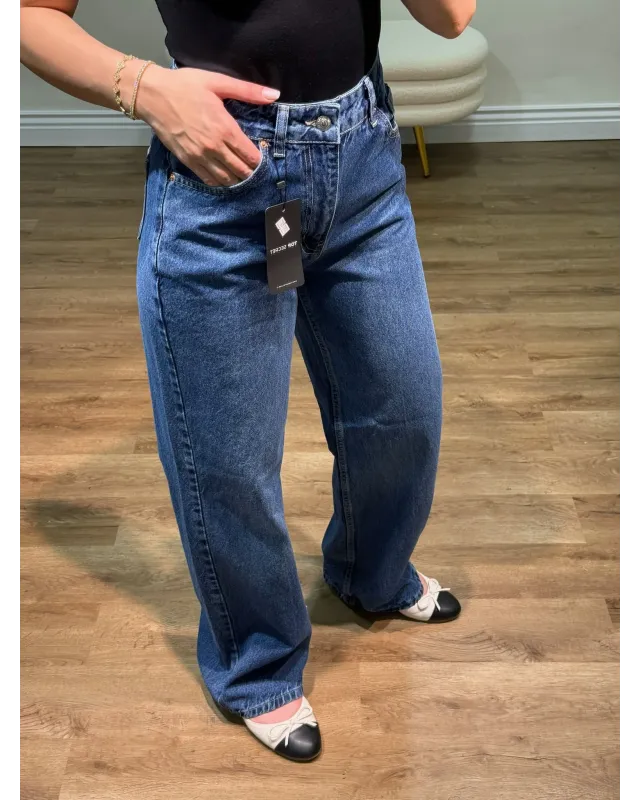 Dark Wash Wide-Leg Jeans A.17966