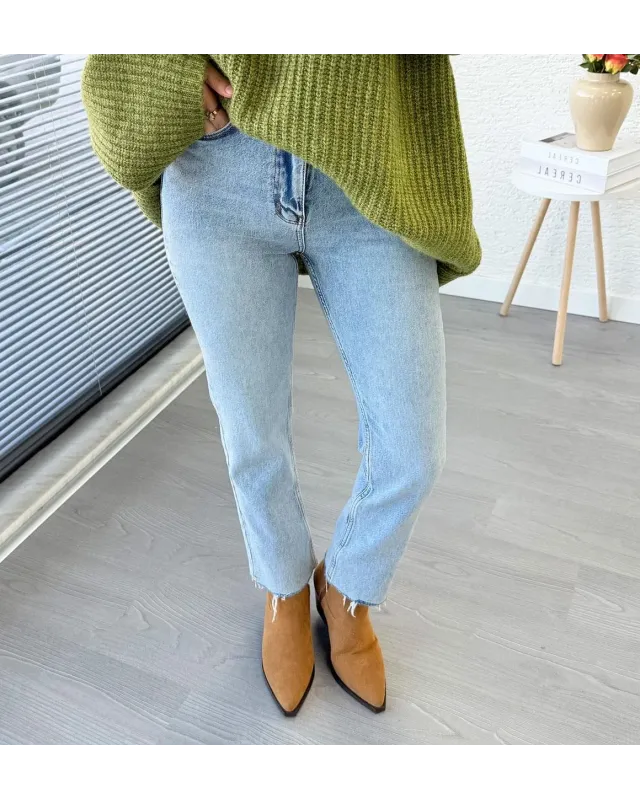 Straight Fit Jeans - Ice Blue