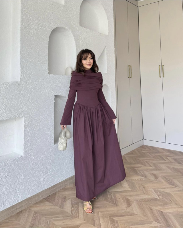 Detailed Collar Dress – Burgundy