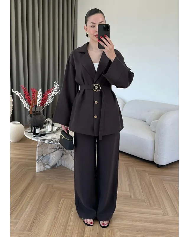 Two-Piece Set with Clip Detail - Brown