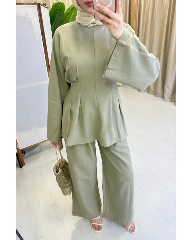 Waist-Detail Pants Set in Linen- Green almond Waist-Detail Pants Set in Linen- Green almond