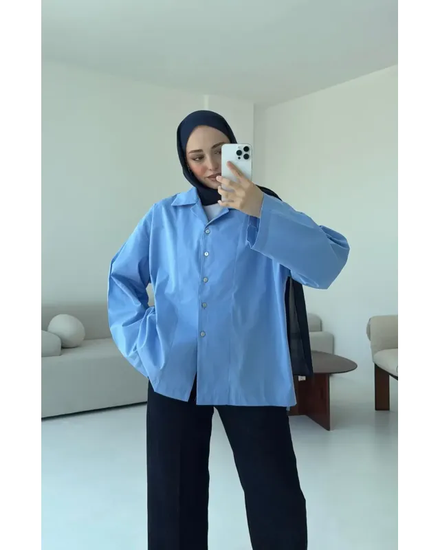 Oversized blue Shirt