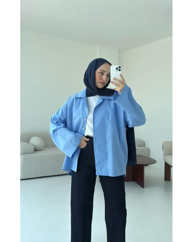 Oversized blue Shirt