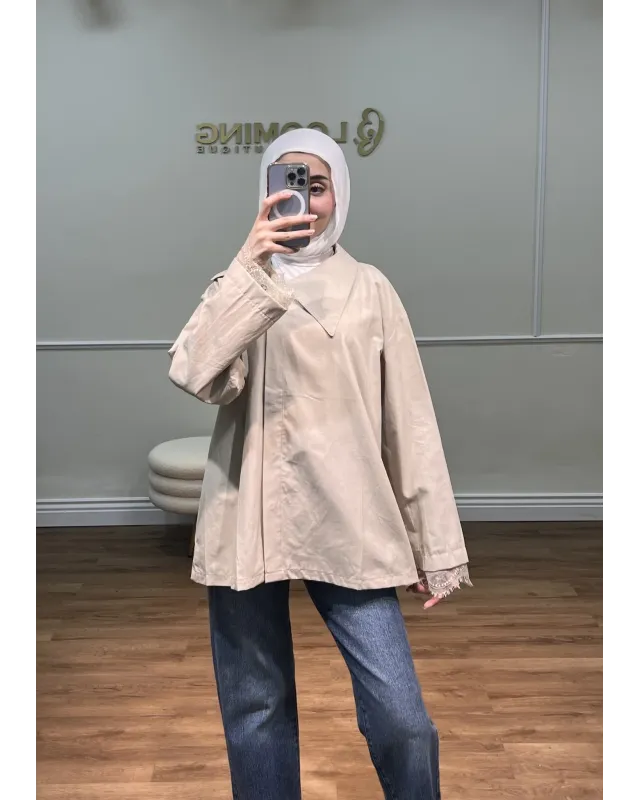 قميص سادة بأكمام مزينة بالدانتيل - بيج قميص سادة بأكمام مزينة بالدانتيل - بيج