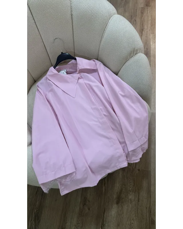 قميص سادة بأكمام مزينة بالدانتيل - وردي قميص سادة بأكمام مزينة بالدانتيل - وردي