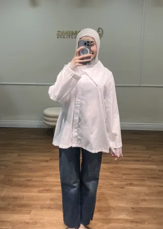 قميص سادة بأكمام مزينة بالدانتيل -  ابيض