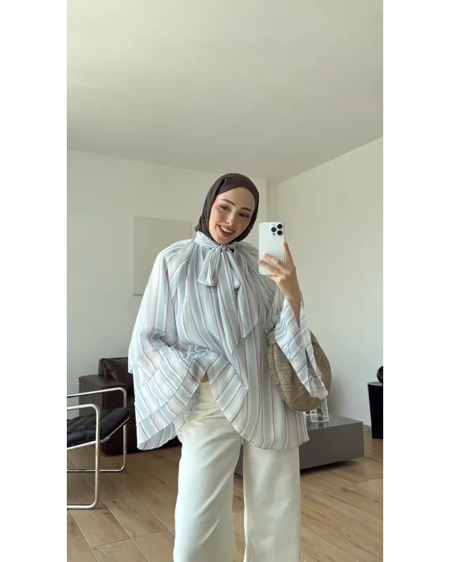 Blue & White Printed Chiffon Blouse Blue & White Printed Chiffon Blouse
