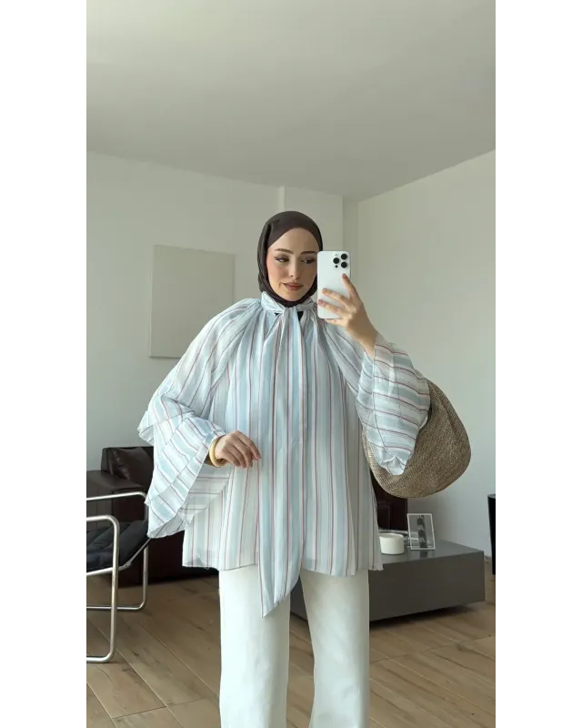Blue & White Printed Chiffon Blouse Blue & White Printed Chiffon Blouse