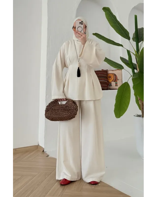 Waist-Detail Pants Set in Linen – Beige