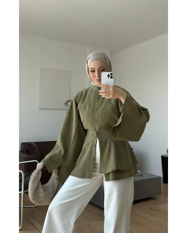 Light Green Flowy Sleeve Blouse