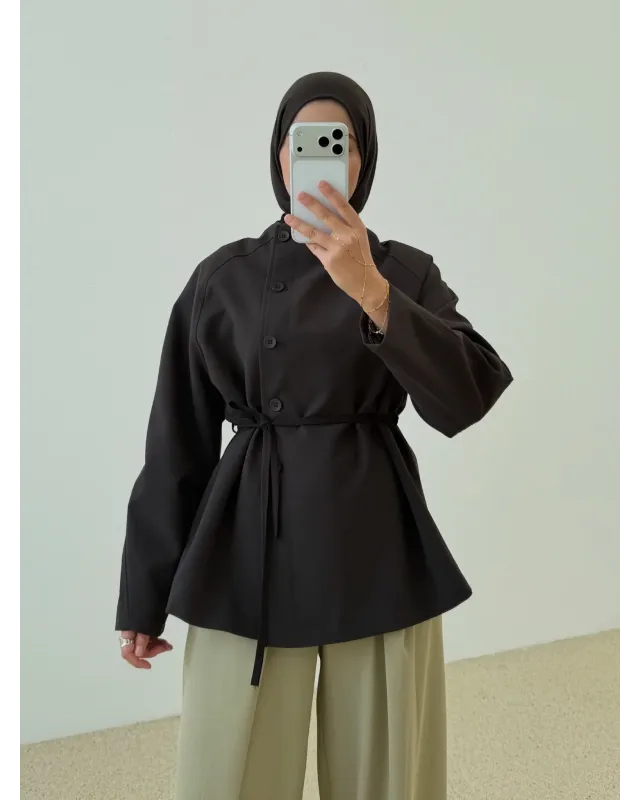 Brown High-Neck Drawstring Jacket