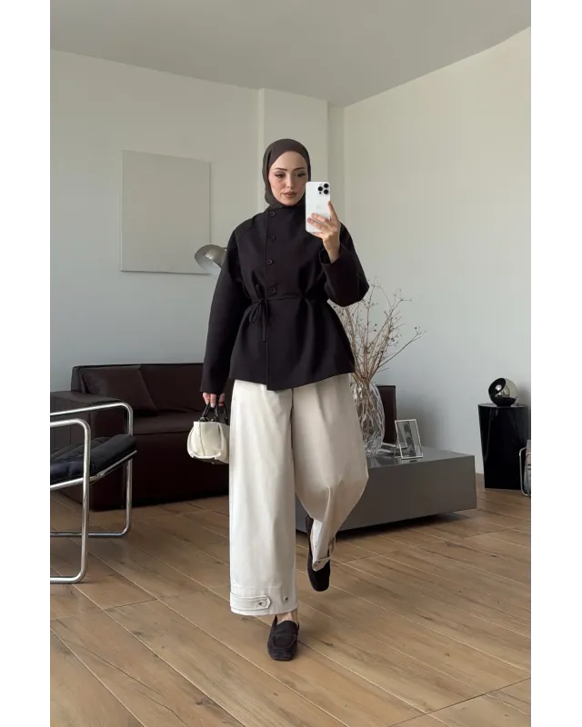 Brown High-Neck Drawstring Jacket