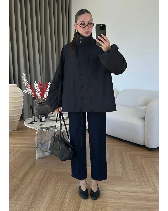 Black Hooded High-Neck Long Raincoat