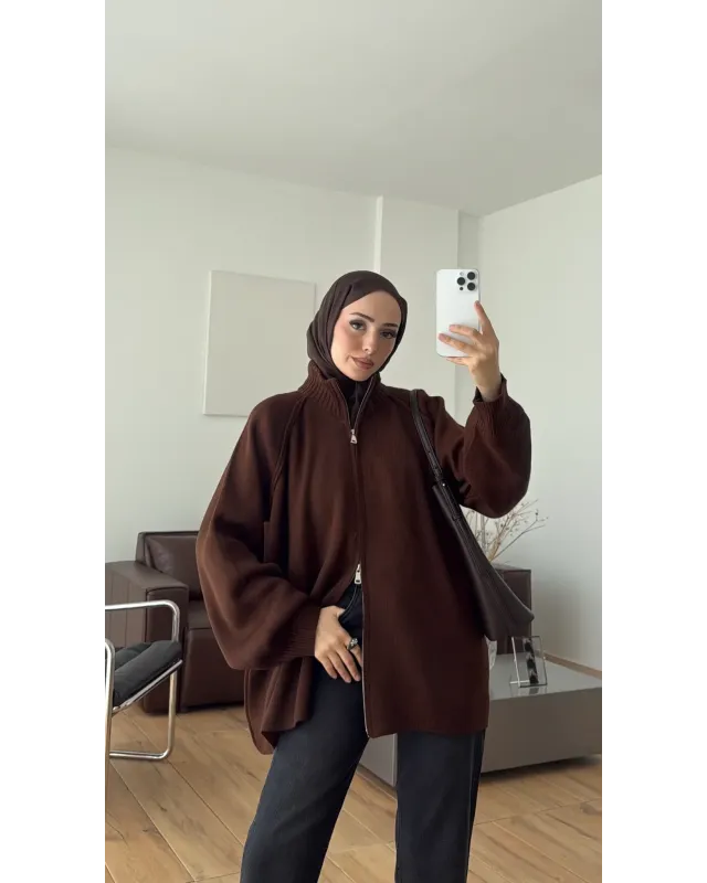 Double-Zip Knit Cardigan –Brown