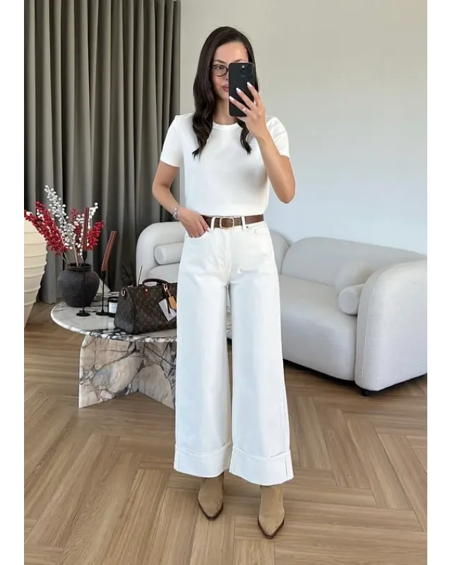 Ecru Cuffed Jeans with Brown Belt
