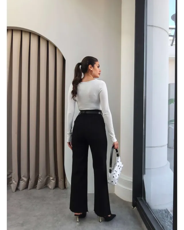 High-Waisted Wide-Leg Jeans with Belt