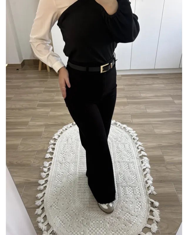 High-Waisted Wide-Leg Jeans with Belt
