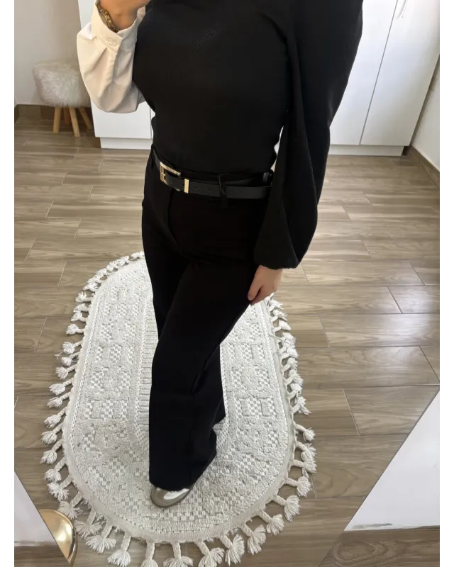 High-Waisted Wide-Leg Jeans with Belt